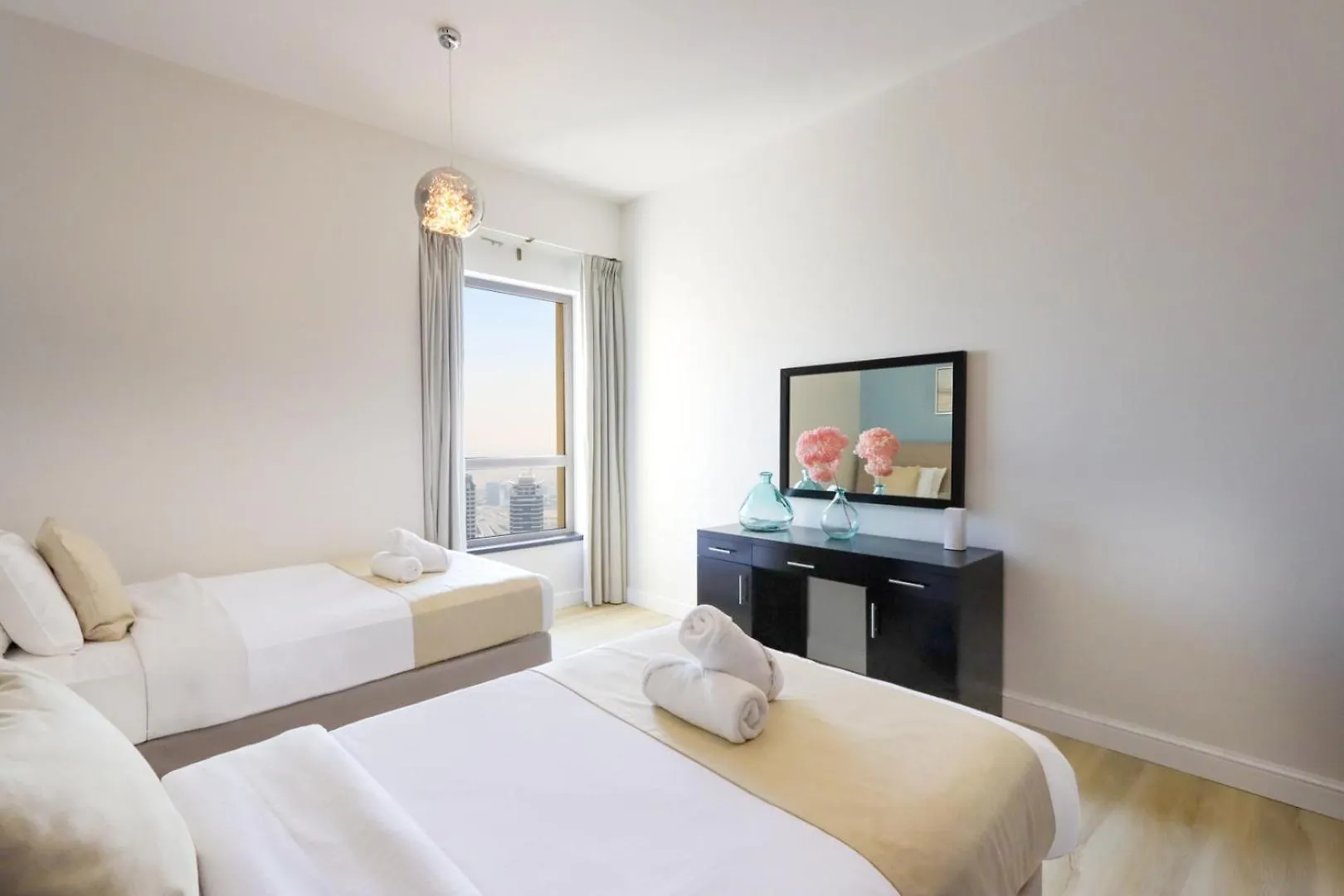 Livbnb - Stunning 2Bhk In Shams Walk To Beach Dubai Apartment