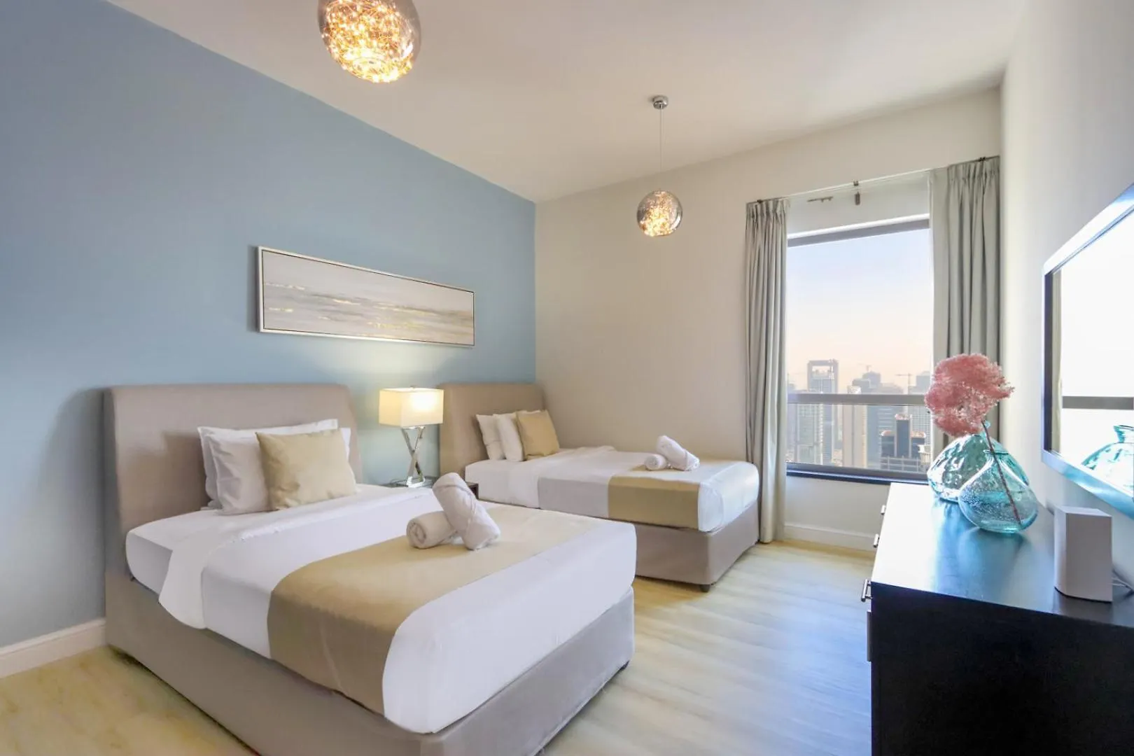 Livbnb - Stunning 2Bhk In Shams Walk To Beach Dubai