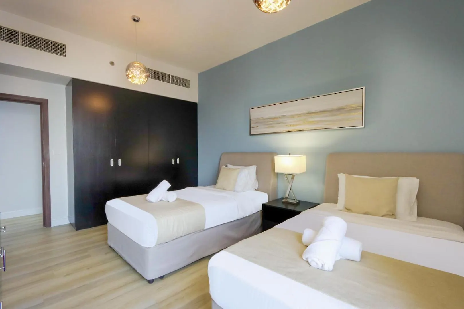Livbnb - Stunning 2Bhk In Shams Walk To Beach Dubai
