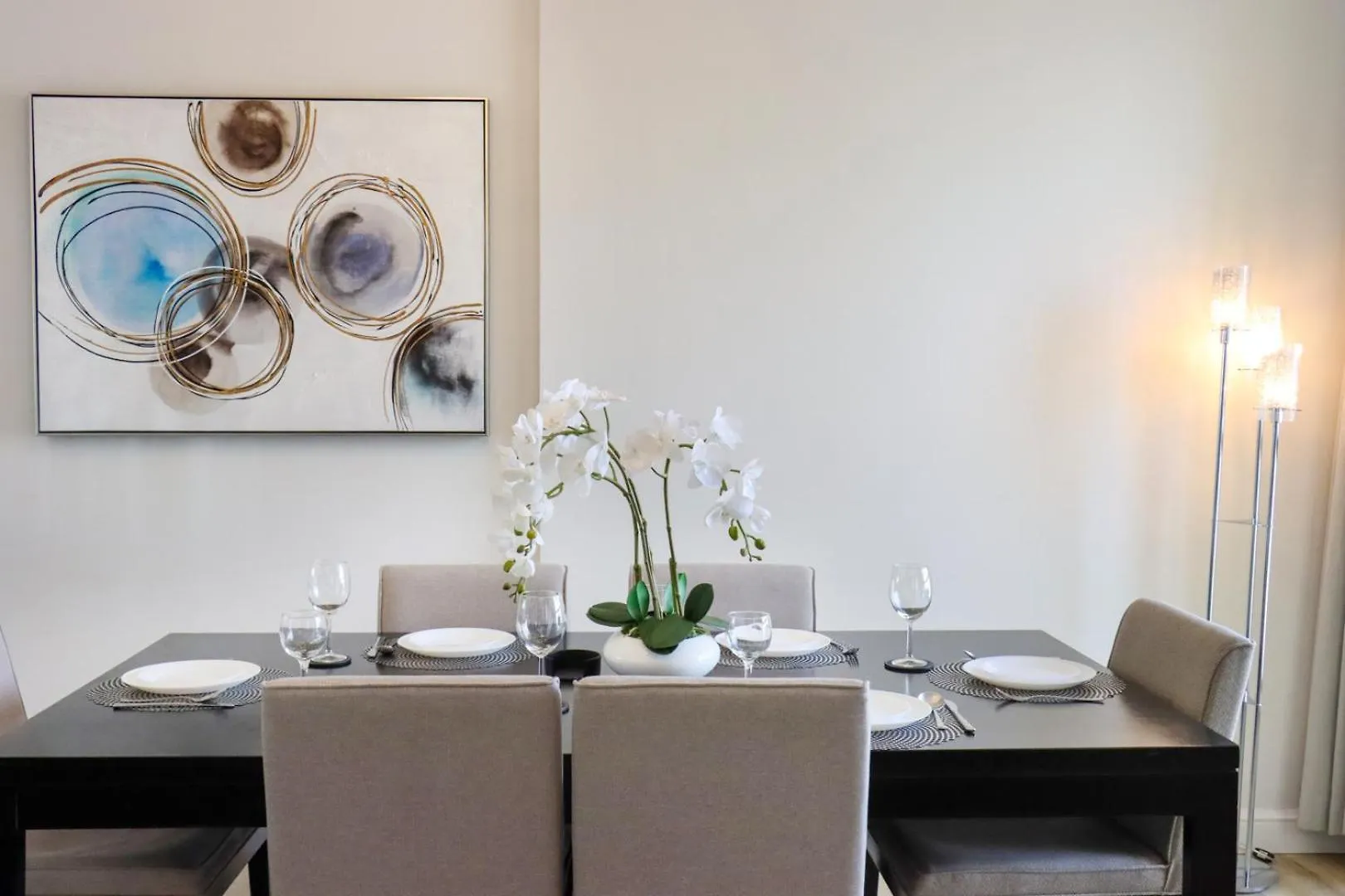 Livbnb - Stunning 2Bhk In Shams Walk To Beach Dubai