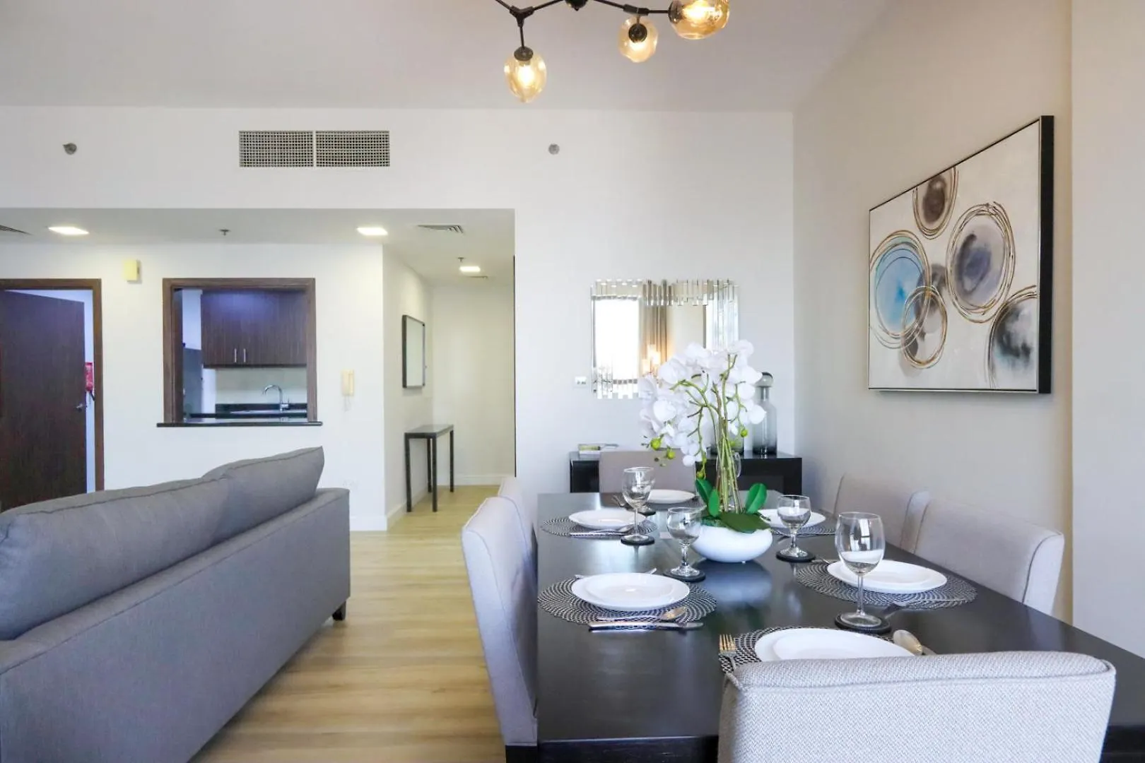Apartment Livbnb - Stunning 2Bhk In Shams Walk To Beach Dubai United Arab Emirates