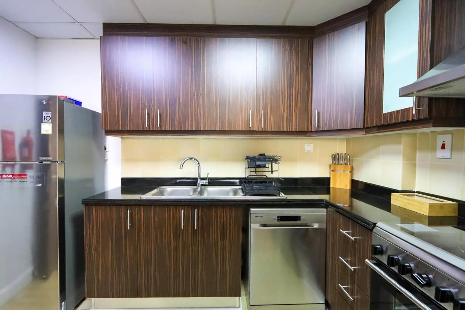 Apartment Livbnb - Stunning 2Bhk In Shams Walk To Beach Dubai United Arab Emirates
